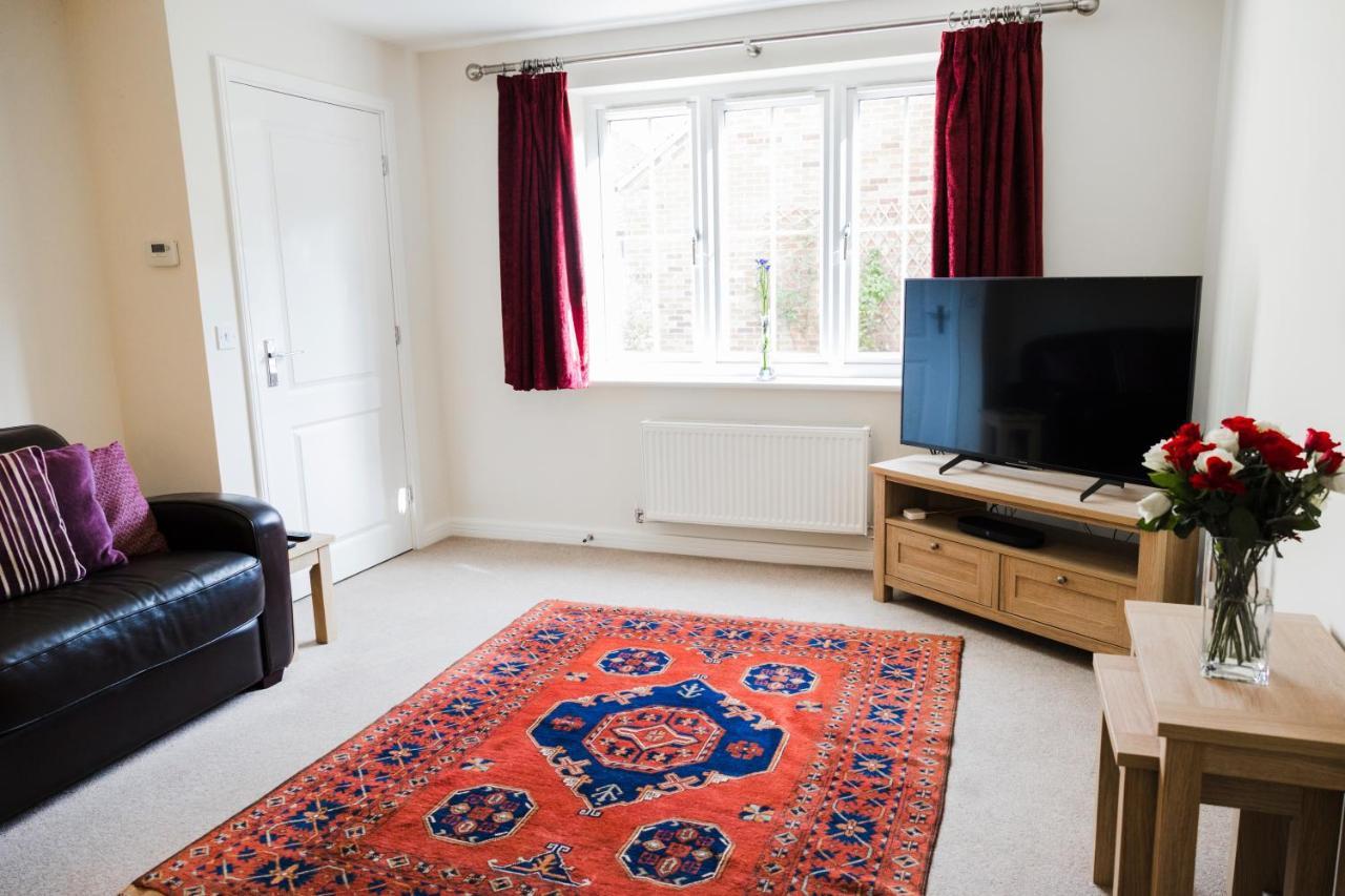 College Court Villa Bedale Exterior photo