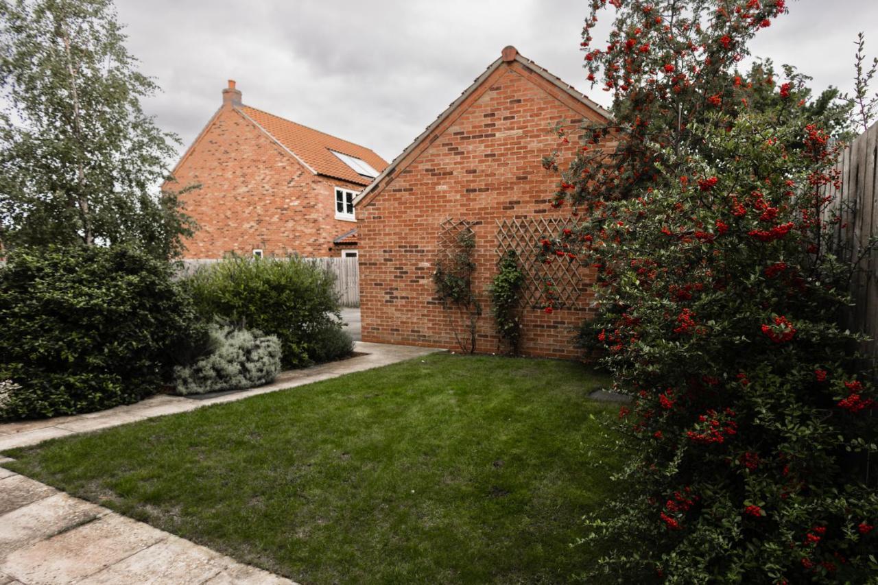 College Court Villa Bedale Exterior photo